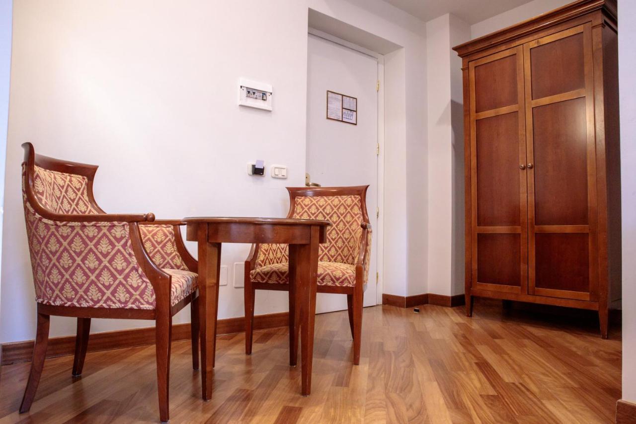 Best Western Ai Cavalieri Hotel Palermo Exterior photo