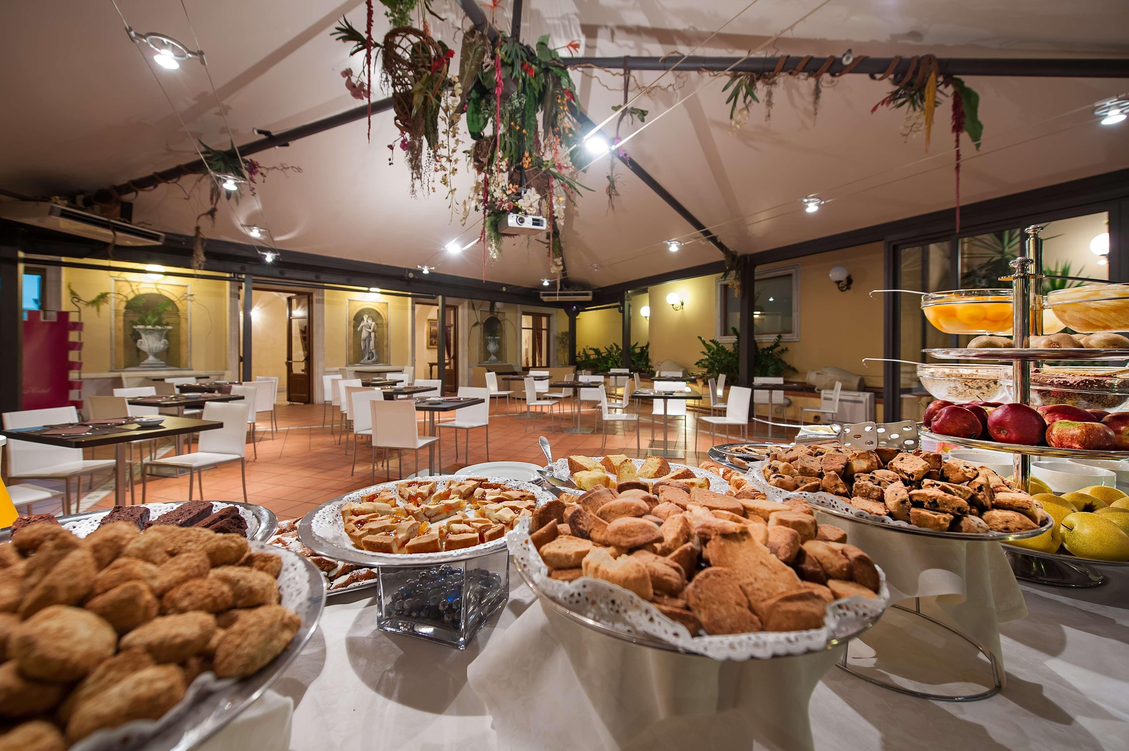 Best Western Ai Cavalieri Hotel Palermo Exterior photo