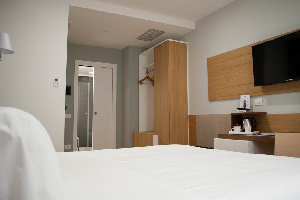 Best Western Ai Cavalieri Hotel Palermo Exterior photo